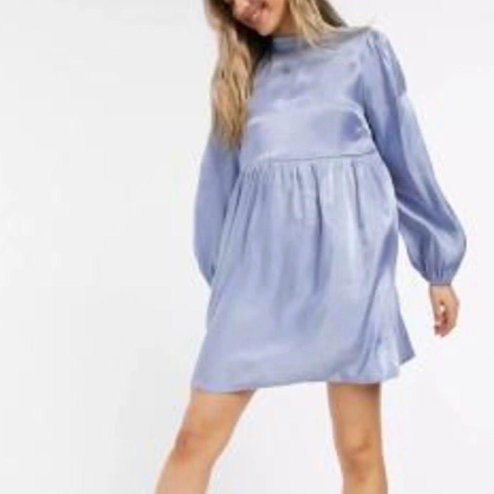 Lola May- NWT Beautiful Powder Blue High-Neck Long Sleeve Mini Dress. Size 14